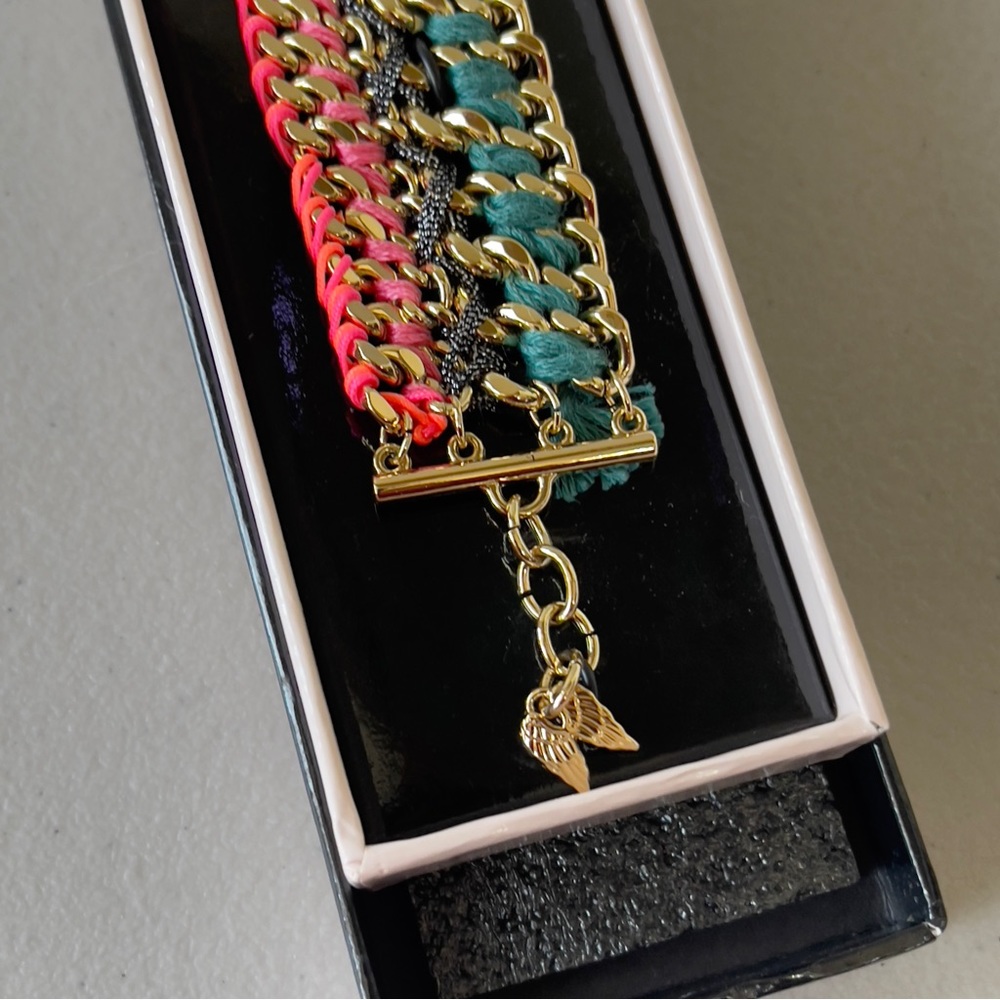 Victoria's Secret's Angel Wings Gold Tone Link Bracelet Multi Chain NIB